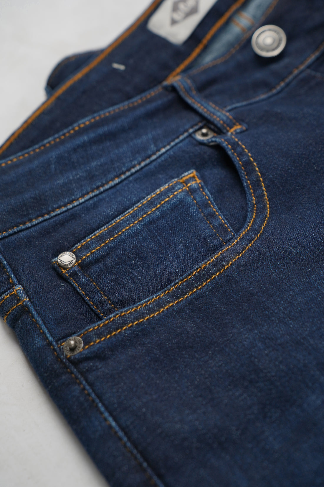 Straight-Flint Jean