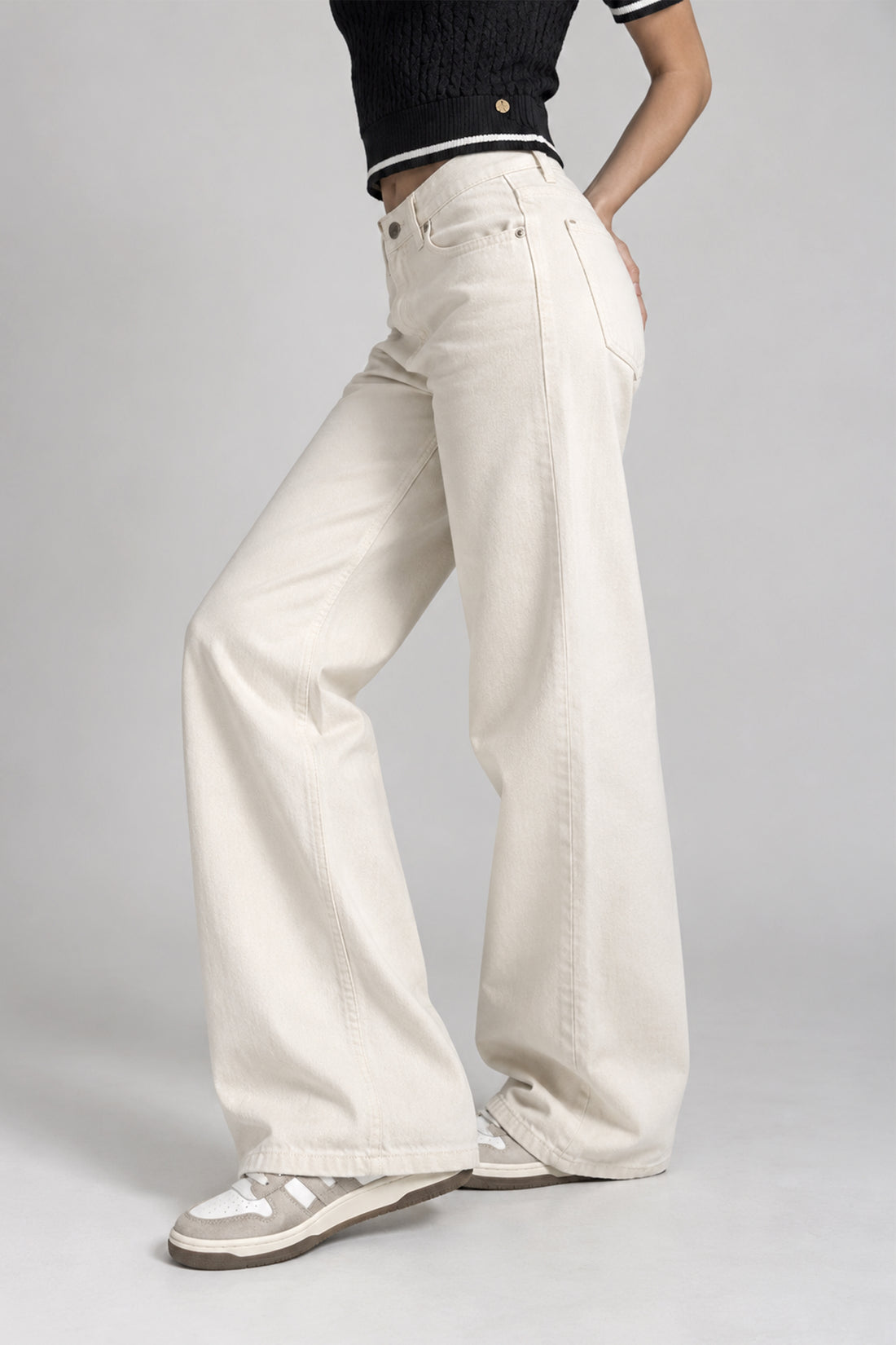 Wide-Kariss Jean